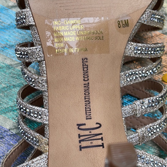 🌺 INC International Concepts Gawdie Open Toe Ankle Strap Sandals Wmn. Sz. 8.5M - Picture 12 of 16